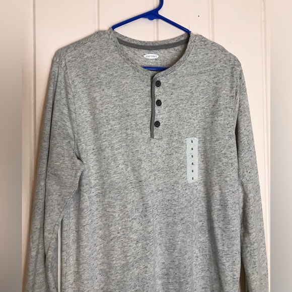 Old Navy LS 3 Button Pullover Shirt NWT
Soft Washed Material 
Size Small 34 - 36 - Picture 12 of 14